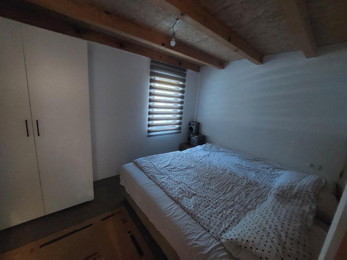 Village House Gradac Savnik Buitenkant foto